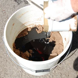 Watco Bitu-Mend Pour And Restore | Shallow Surface Asphalt Repairs