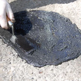 Watco Bitu-Mend Pour And Restore | Shallow Surface Asphalt Repairs