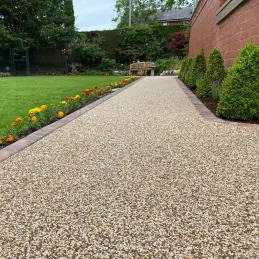 Vuba Trade Vehicle Grade Resin Bound Kits | Resin Driveway Surfacing Systems Suitable for Vehicle Traffic