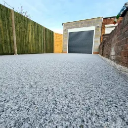 Vuba Trade Vehicle Grade Resin Bound Kits | Resin Driveway Surfacing Systems Suitable for Vehicle Traffic